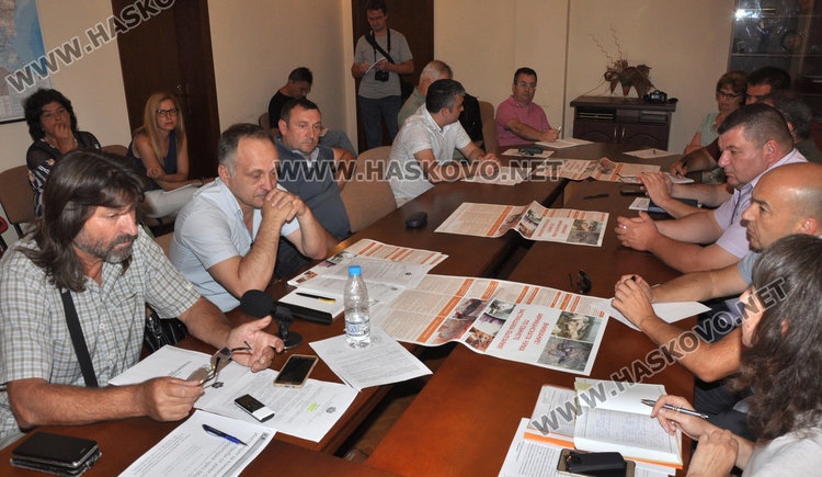 Кметовете по селата броят прасетата от „задния двор“ заради Африканската чума