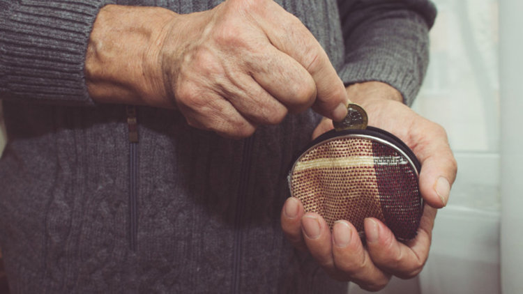 Два пъти годишно пенсионерите ни в Турция удостоверяват пред НОИ, че са живи