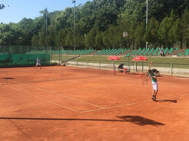 Осем в основната схема при мъжете за „Купа Хасково“ на кортовете на Кенана