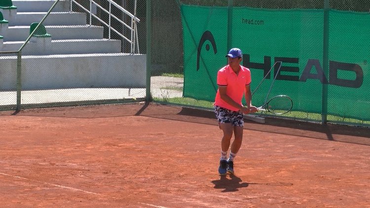 Осем в основната схема при мъжете за „Купа Хасково“ на кортовете на Кенана