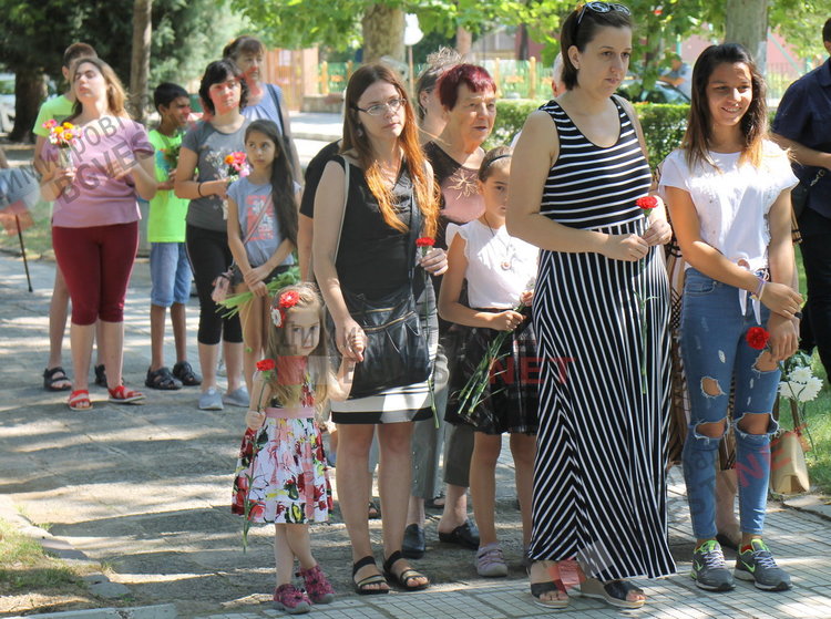 Димитровград почете 182-та годишнина от рождението на Васил Левски