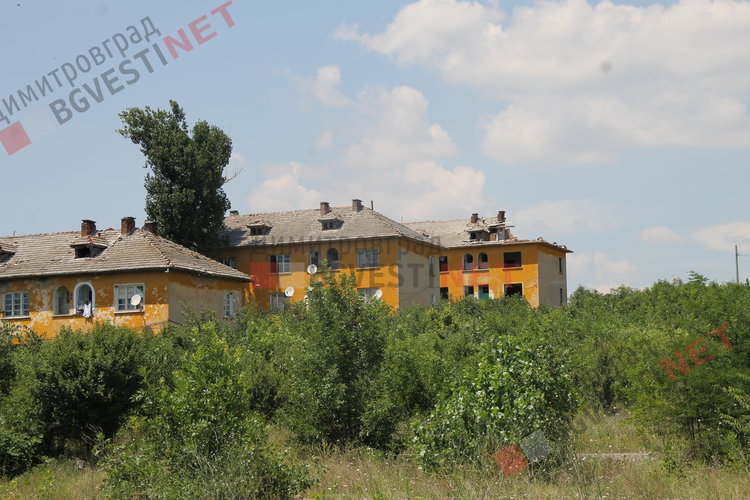 Общината иска да разруши жилищен блок