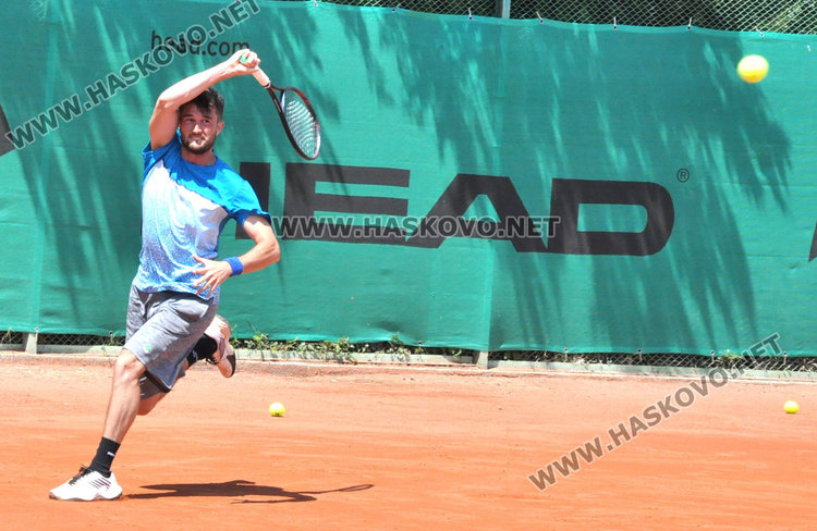 Без местни тенисисти на полуфинала за „Купа Хасково“