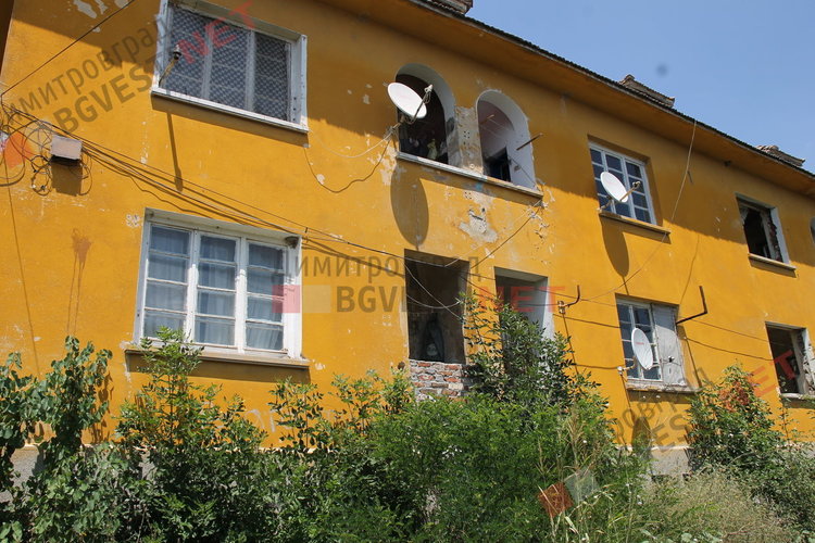 Общината иска да разруши жилищен блок