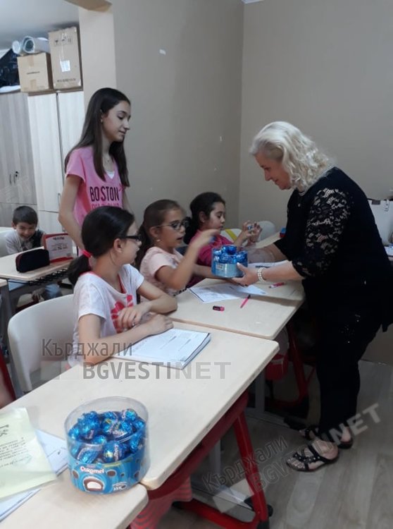 Пълен набор от нови учебници по турски език влиза в училищата благодарение на ДПС и държавата