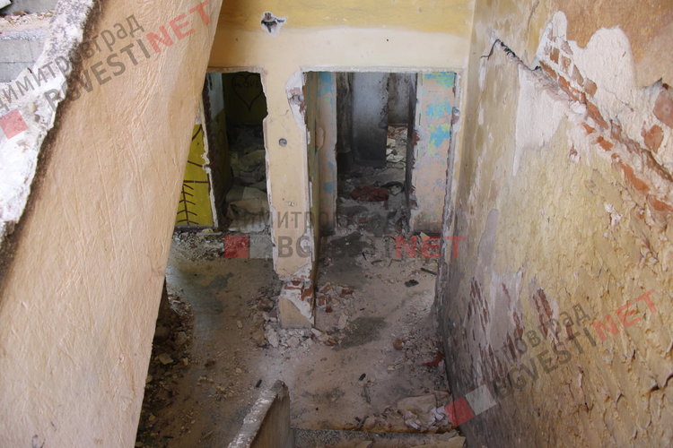 Общината иска да разруши жилищен блок