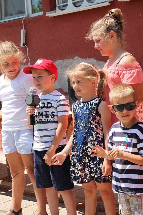 Деца пяха патриотични песни на  Илинден в с.Въгларово