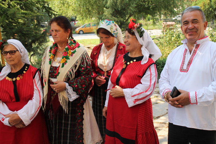 Фолклорен празник и кулинарна изложба в Книжовник