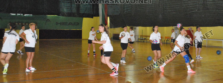 3 хандбалистки от Хасково на подготовка с националния отбор за Европейското в Грузия