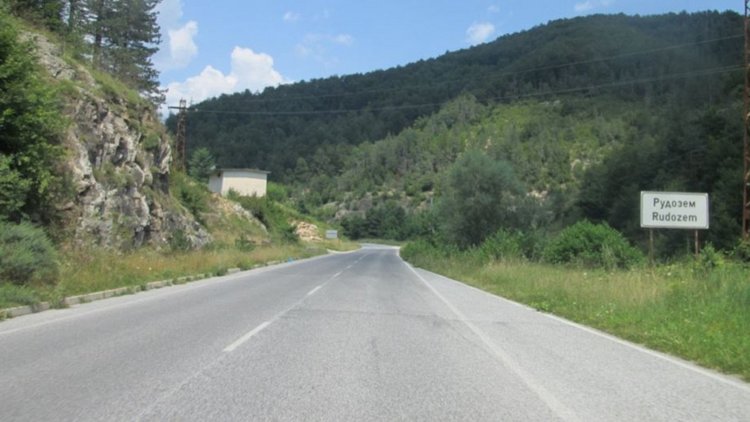 До 30 юли затварят пътя Рудозем – Средногорци