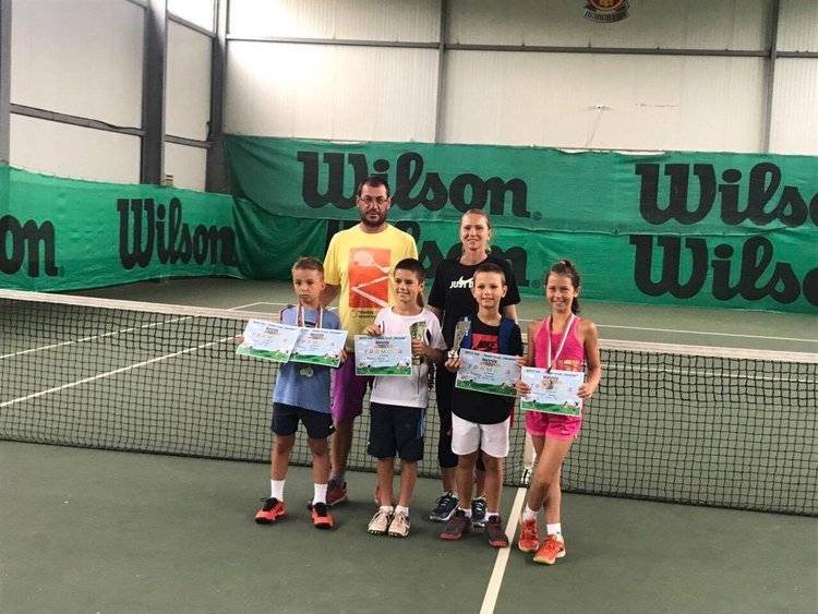 Тенис надежди от България и Русия в турнира на Единната руска тенис лига 10s