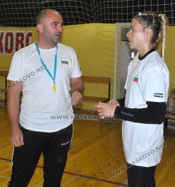 3 хандбалистки от Хасково на подготовка с националния отбор за Европейското в Грузия