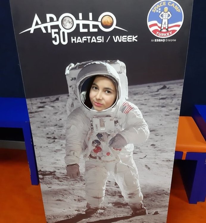 Йоана Грозева и Валентина Ташева се завърнаха от „мисия“ Space Camp