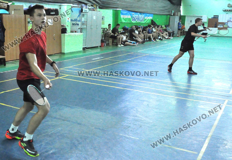 160 бадминтонисти в Национална верига в Хасково