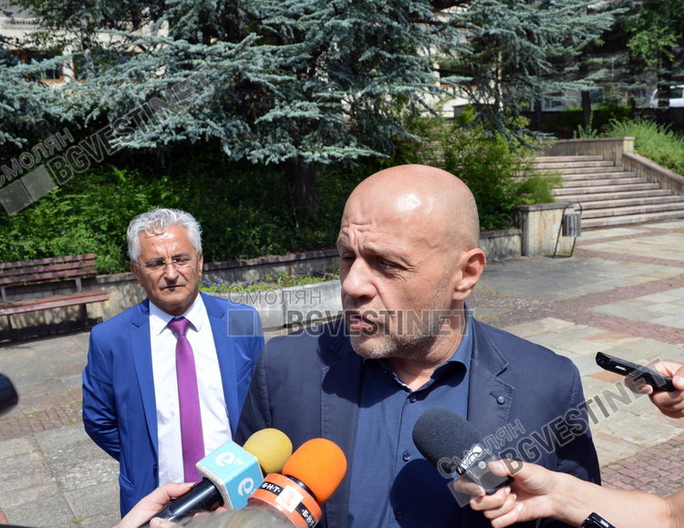 Според вицепремиера Дончев кризата с изтеклите лични данни е трета по тежест, възможна като последици