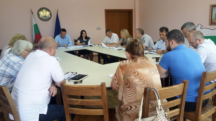 Следим румънците къде си изхвърлят отпадъците,заради африканската чума по свинете