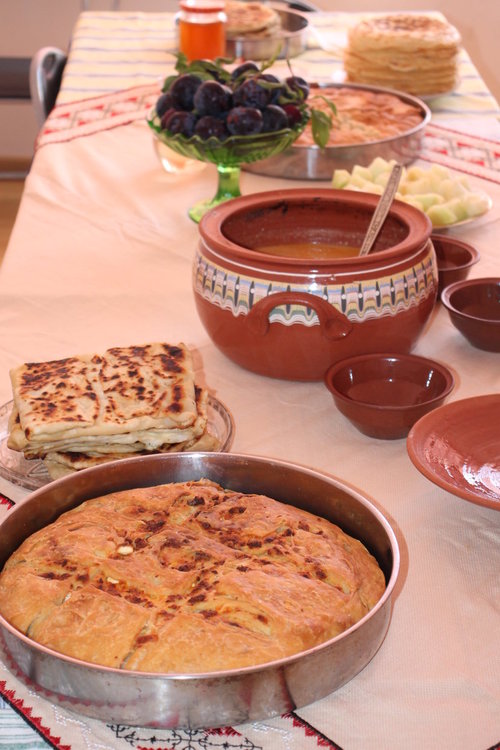 Фолклорен фестивал в Поляново събра десетки състави и групи