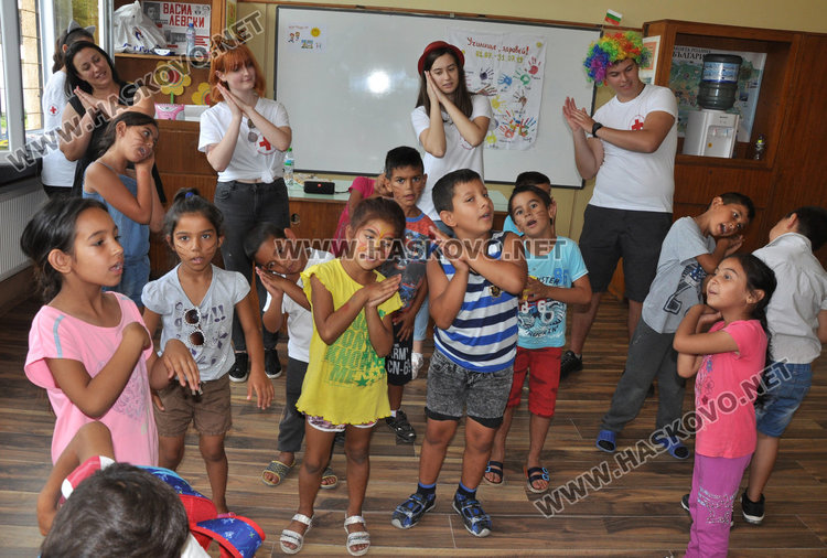 15 бъдещи първолаци завършиха "Лятно училище"