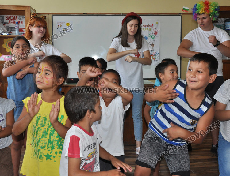 15 бъдещи първолаци завършиха "Лятно училище"