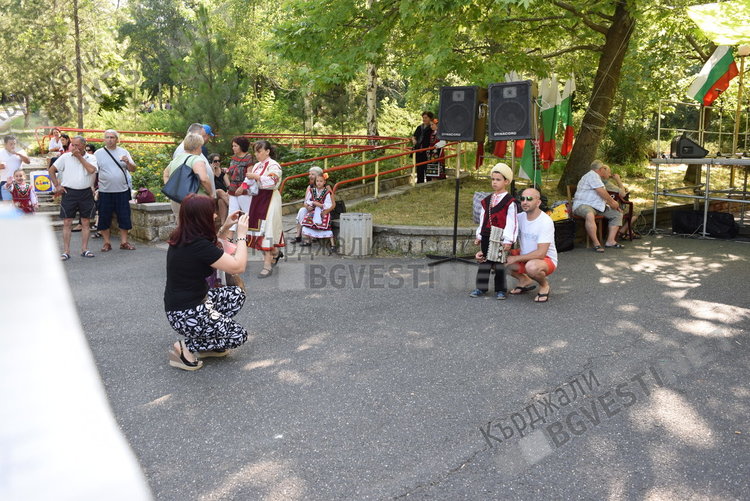 Протестиращи: Кметът забранява подписката срещу застрояването на "Простор",явно засягаме интереси