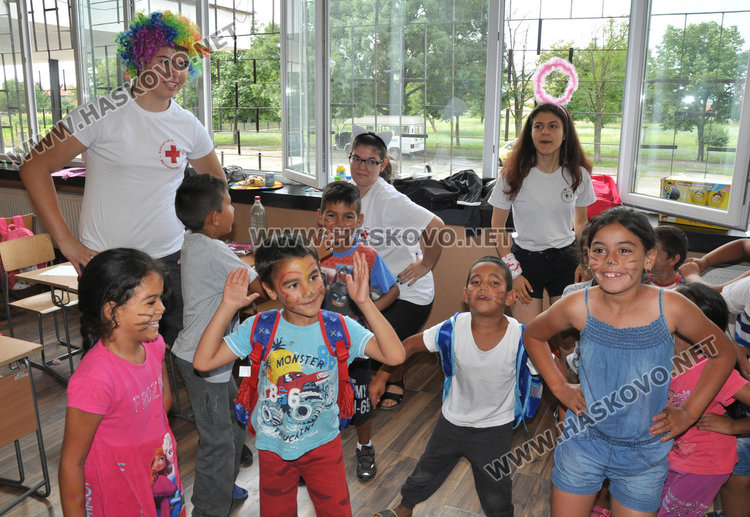 15 бъдещи първолаци завършиха "Лятно училище"