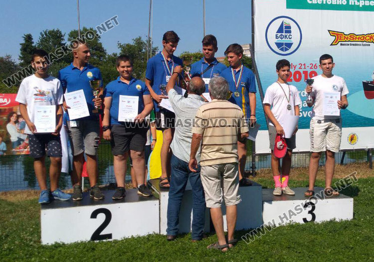 Ученик от царската гимназия в Хасково със злато от световното по корабомоделизъм в Пазарджик