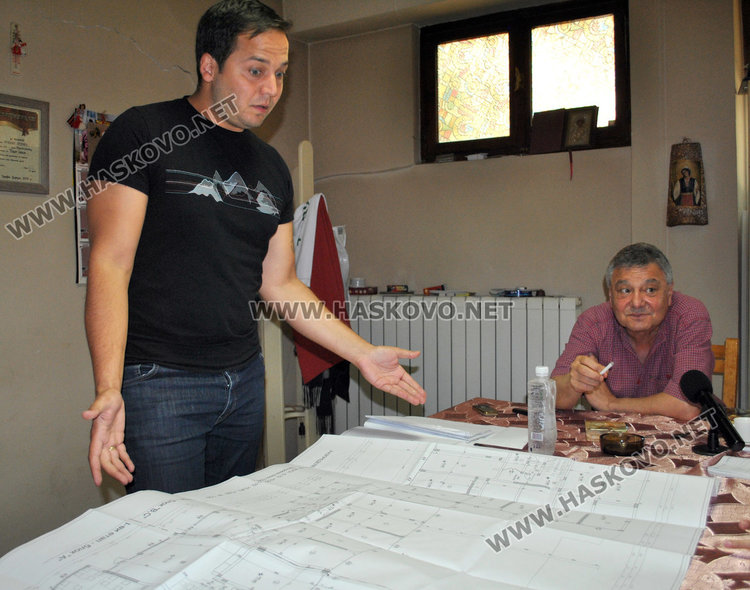 Вдигат 5-етажна кооперация в "Куба", съседите протестират заради липса на паркоместа