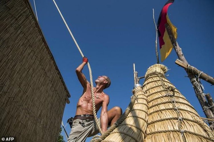 Авантюристи с тръстикова лодка се отправят по следите на древните египтяни