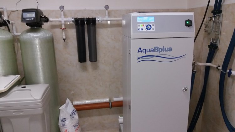 новите апарати и оборудване в Отделението по хемодиализа