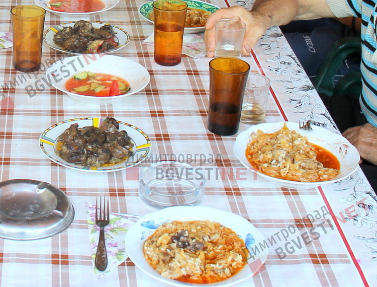 В село Крум Коледа дойде 5 месеца по-рано