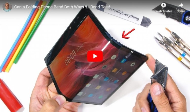 Грубо! Ето колко издръжлив е първият „гъвкав“ смартфон (ВИДЕО)