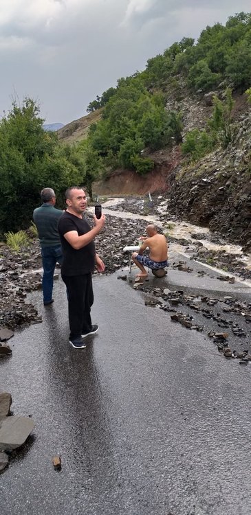Община Момчилград организира спасителна акция за туристи
