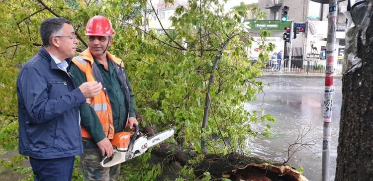 Кметът на Кърджали: Всички отговорни институции работят след невиждания порой и градушка