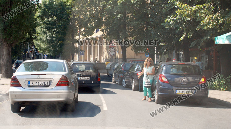 Празен "паяк" заобикаля нарушители в Хасково