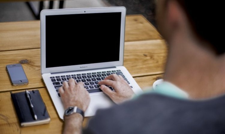 Фалшиви имейли искат пароли за електронно банкиране