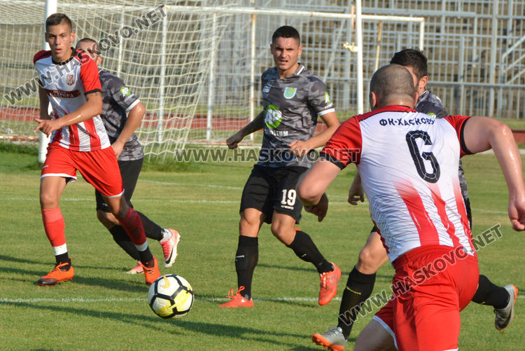 ФК „Хасково“ отстъпи на „Загорец“ с 1:3