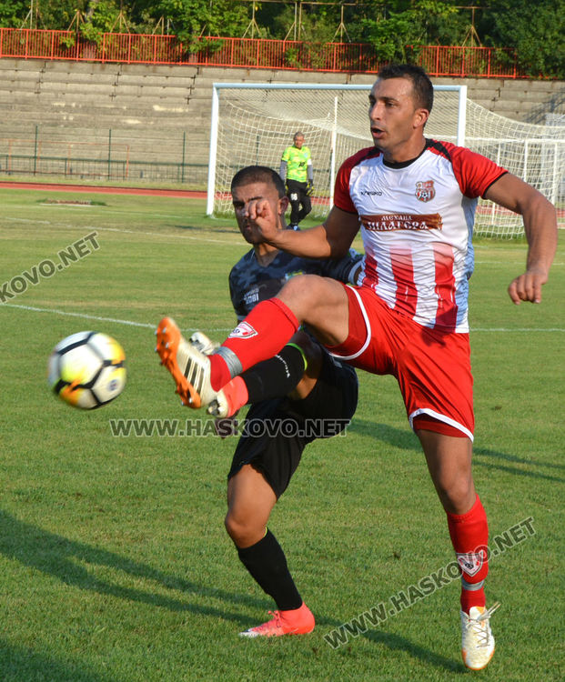 ФК „Хасково“ отстъпи на „Загорец“ с 1:3