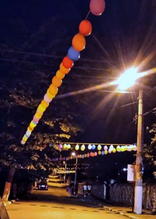 Над 3500 балона украсиха Комунига за празника Курбан Байрам