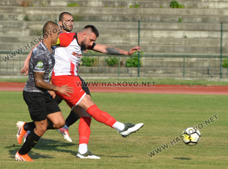 ФК „Хасково“ отстъпи на „Загорец“ с 1:3
