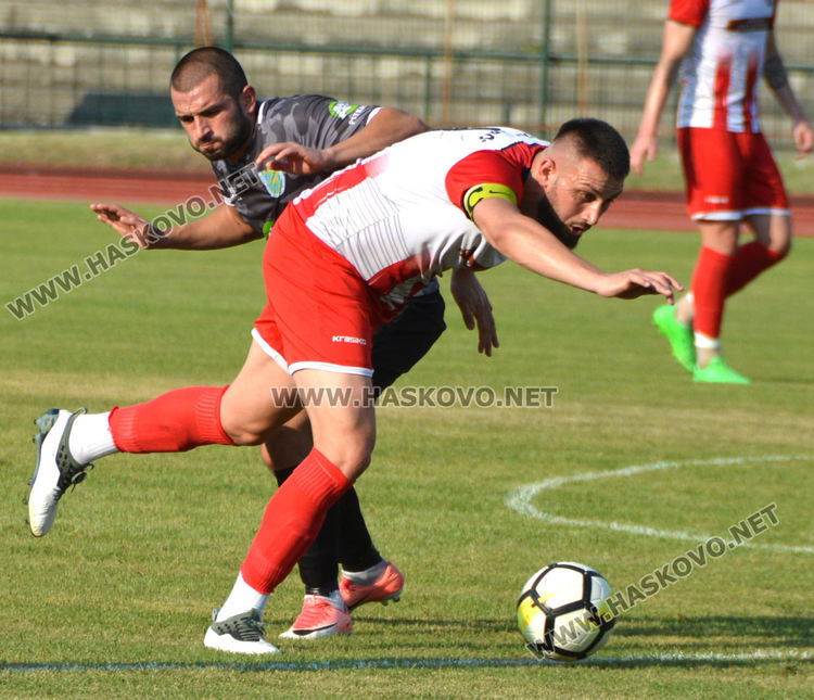 ФК „Хасково“ отстъпи на „Загорец“ с 1:3