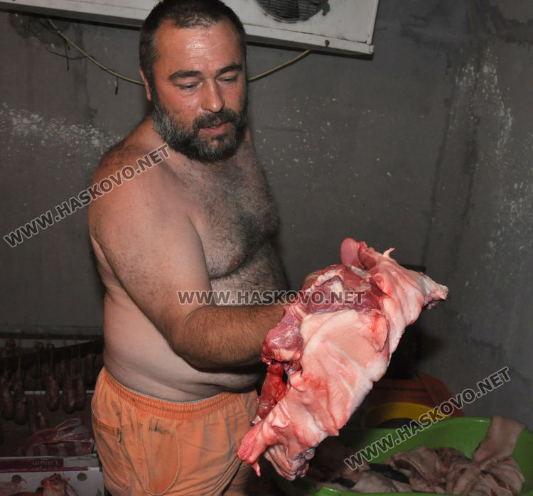 110 изклани прасета по селата в Хасковско, предписания за 12 стопани
