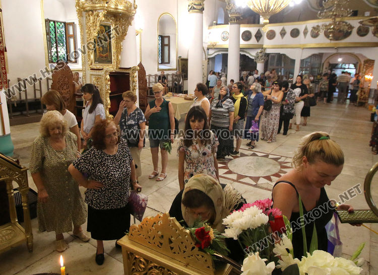 Успение на Пресвета Богородица отбелязваме днес