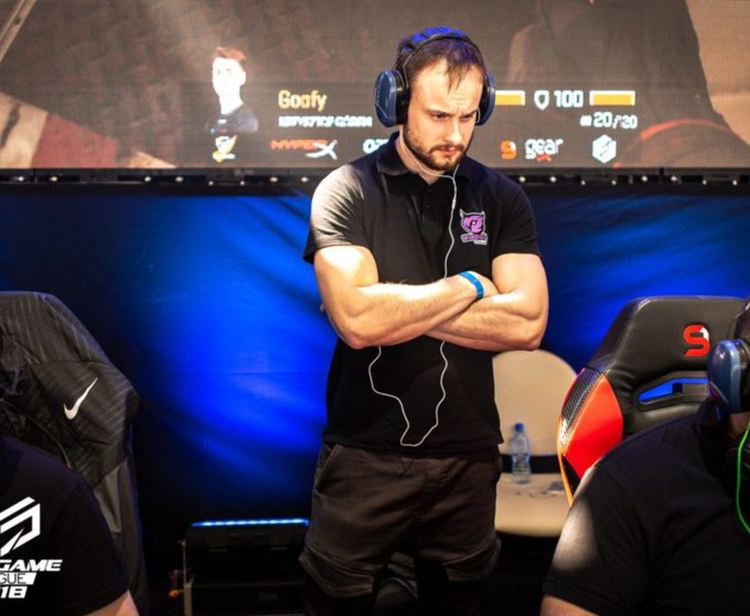 Професия треньор на геймъри: димитровградчанинът Антон Георгиев е един от най-добрите треньори в България