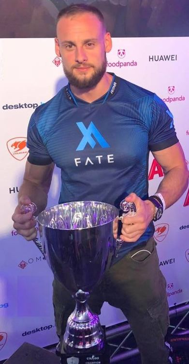 Професия треньор на геймъри: димитровградчанинът Антон Георгиев е един от най-добрите треньори в България