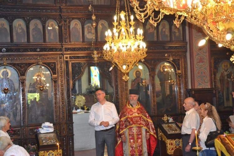 Кметът поздрави миряните за Успение Богородично в храма "Св.Георги Победоносец"