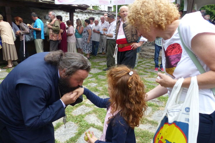 Църква, построена за 38 дни с пари и труд на цяло село, стана на 185 години