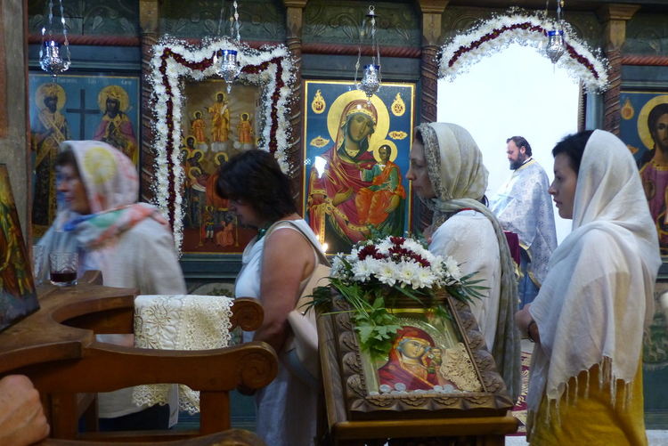 Църква, построена за 38 дни с пари и труд на цяло село, стана на 185 години