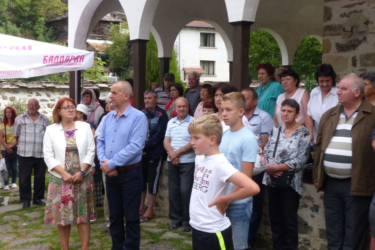 Църква, построена за 38 дни с пари и труд на цяло село, стана на 185 години