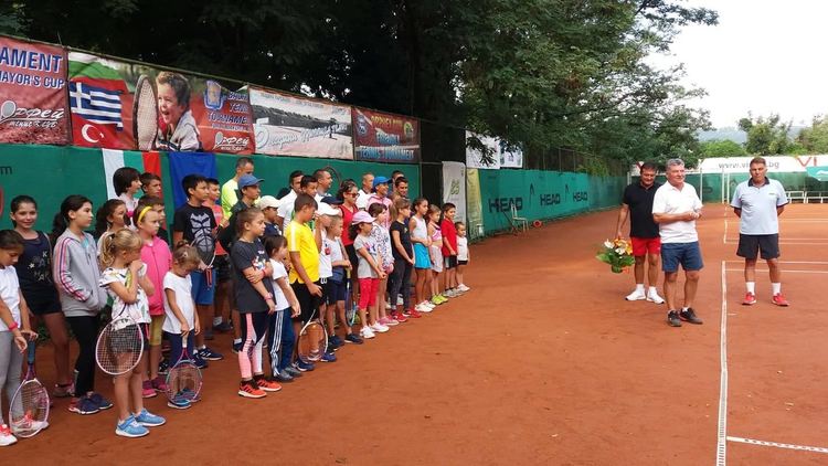 Тенис турнирът "Милчо Чепишев" се проведе с благотворителна цел