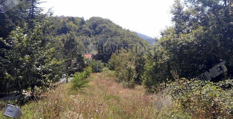 В района на днешното ГКПП ще се издига паметникът в цял ръст на Момчил юнак